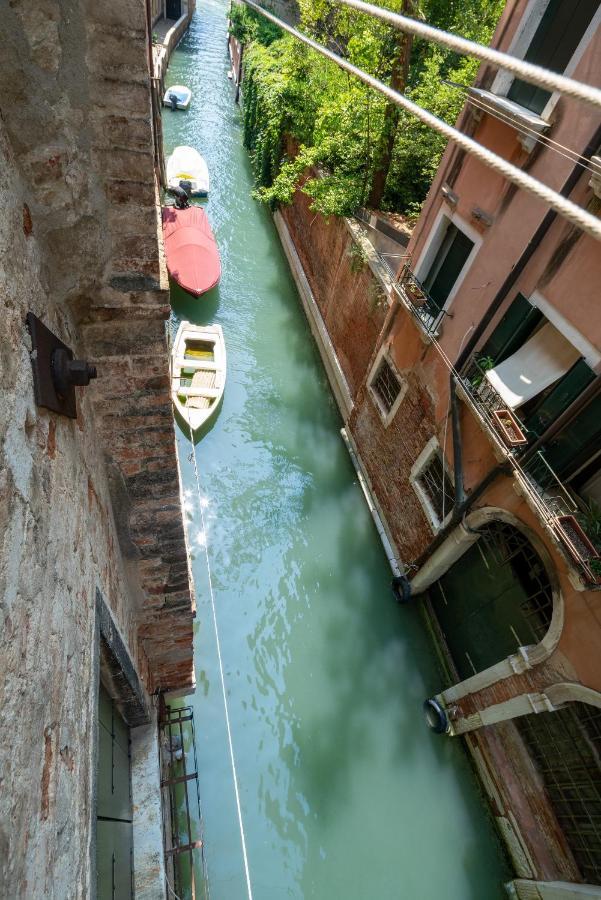 San Polo Canal View Apartments By Wonderful Italy ヴェネツィア エクステリア 写真